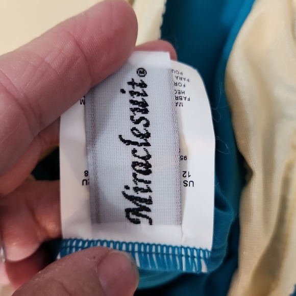 Miraclesuit Tiered Tankini Top - Picture 7 of 8